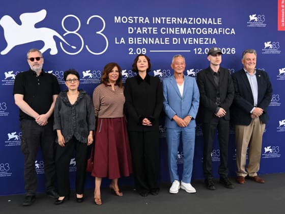 IPA88025737 - Venice, 83rd Venice International Film Festival 2026 - Day 1 - Jury Photocall - Pictured: Xavier Giannoli, Shahrbanoo Sadat, Kaouther Ben Hania, Jury President Maggie Gyllenhaal, Johnnie To, Daniel Blumberg, Francesco Casetti  Copyright: xAlbertoxTerenghix xPoolxPhotoxEventsx08x 88025737