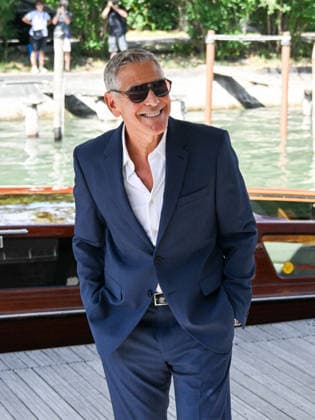 George Clooney Arrives At 83rd Venice International Film Festival - Venice George Clooney arrives for the 83rd Venice International Film Festival Day 1 arrivals at the Casino Darsena in Venice, Italy on August 28, 2026. Photo by Manuele Mangiarotti IPA ABACA ABACAPRESS.COM Venice Italy  Copyright: xMangiarottixManuele IPA ABACAx