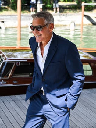 George Clooney Arrives At 83rd Venice International Film Festival - Venice George Clooney arrives for the 83rd Venice International Film Festival Day 1 arrivals at the Casino Dock in Venice, Italy on August 28, 2026. Photo by Manuele Mangiarotti IPA ABACA ABACAPRESS.COM Venice Italy  Copyright: xMangiarottixManuele IPA ABACAx