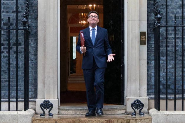 News Bilder des Tages . 02 09 2026. London, United Kingdom. Prime Minister Andy Burnham Leaving For PMQs. Prime Minister Andy Burnham departs No10 Downing Street for PMQs at the House of Commons.  xMartynxWheatleyx xi-Imagesx IIM-26977-0009