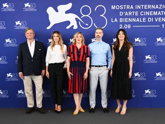 IPA88026749 - Venice, 83rd Venice International Film Festival 2026 - Day 1, Phocall Orizzonti Jury. Pictured: Peter Becker, Barbara Ronchi, ValÃ rie Donzelli, David Pablos, Elizabeth  Copyright: xAlbertoxTerenghix xPoolxPhotoxEventsx08x 88026749