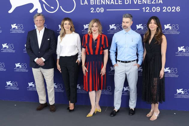 Venise 2026 Photocall NB Orizzonti jury member Peter Becker, Orizzonti jury member Barbara Ronchi, Orizzonti jury president Valérie Donzelli, Orizzonti jury member David Pablos and Orizzonti jury member Elizabeth Lo attends Photocall as part of the 83th Venice International Film Festival at the Lido in Venice, Italy on September 02, 2025. Photo by Nasser Berzane ABACAPRESS.COM Venise  Copyright: xBerzanexNasser ABACAx