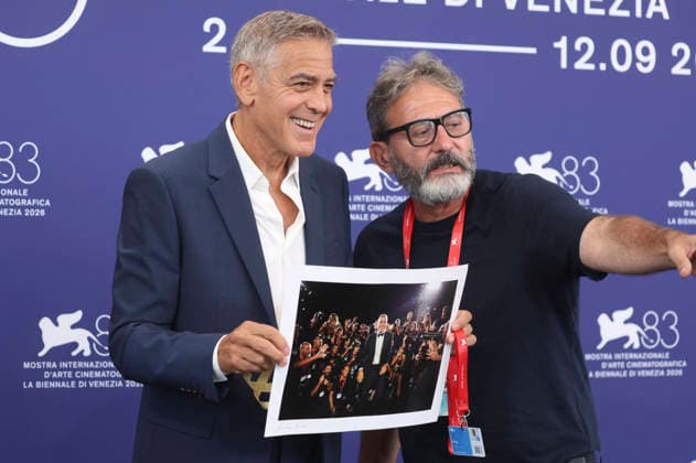 George Clooney and Alfonso Catalano at the photo call for the presentation of the Golden Lion for Lifetime Achievement at the 2026 Venice Biennale, the 83rd Venice International Film Festival, at the Palazzo del Casino in Venice, September 2, 2026 Foto:xD.xBedrosianx xFuturexImagex clooney_6920