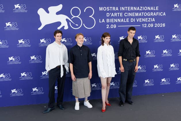 News - La Ragazza Con La Leica (The Girl With The Leica) Photocall - The 83rd Venice International Film Festival VENICE, ITALY - SEPTEMBER 02: Idan Weiss, Hans-Christian Hegewald, Lia von Blarer and Sebastian Schneider attend the La Ragazza Con La Leica (The Girl With The Leica) Photocall during the 83rd Venice International Film Festival at Palazzo del Casino on September 02, 2026 in Venice, Italy. Photo: Cinzia Camela. Lido di Venezia Palazzo del Casino Italy Copyright: xCinziaxCamelax xLiveMediax LPN_2634348