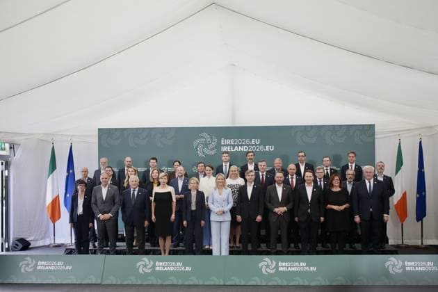 Informal Meeting of EU Foreign Affairs Ministers (Gymnich) in Ireland WICKLOW, IRELAND - SEPTEMBER 02: Helen McEntee, Ireland’s Minister for Foreign Affairs and Trade, and Kaja Kallas, EU High Representative for Foreign Affairs and Security Policy, pose for a family photo with foreign ministers and other participants at an informal meeting of European Union (EU) Foreign Affairs Ministers (Gymnich), in Wicklow, Ireland on September 02, 2026. Mostafa Darwish Anadolu Wicklow Ireland. Editorial use only. Please get in touch for any other usage.  Copyright: x2026xAnadoluxMostafaxDarwishx