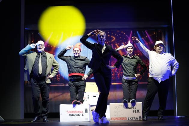 PUTSCH, starring Judith Richter, Max Tidof, Martin Molitor, Manolo Palma, Oliver Seidel, Georgios Tsivanoglou, Marie Schröder, and Kim Zarah Langner, on September 2, 2026, in Berlin, at the Schlosspark Theater, Germany