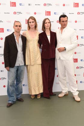 IPA88032842 - Venice, Photocall for the film *My Notes on Mars*; pictured: Atanaz Babinchak, Mackenzie Davis, Lili Horvat, Rupert Friend  Copyright: xFRANCESCAxVIECELIx xFrancescaxViecelix 88032842