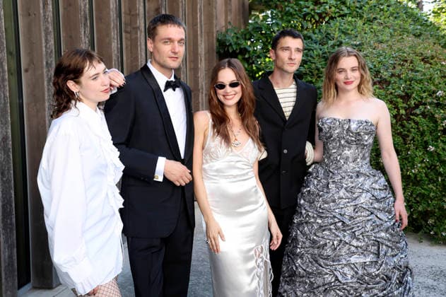 Lia von Blarer, Lucas Englander, Emilia Schüle, Sebastian Schneider, and Luna Wedler at the premiere of the feature film *Das Mädchen mit der Leica* (*La ragazza con la Leica* *The Girl with the Leica*) at the 2023 Venice Biennale, the 83rd Venice International Film Festival, in the Sala Darsena in Venice, September 2, 2026 Foto:xD.xBedrosianx xFuturexImagex leica_prem_6921