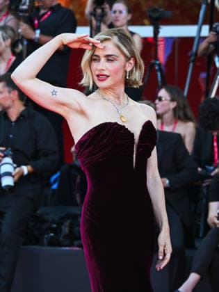 IPA88034682 - Venice, 83rd Venice International Film Festival 2026 - Night 1 - Opening Night Red Carpet - Pictured: Greta Scarano  Copyright: xManuelexMangiarottix xPoolxPhotoxEventsx08x 88034682