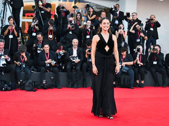 IPA88035143 - Venice, 83rd Venice International Film Festival 2026 - Night 1 - Opening Night Red Carpet - Pictured: Matilde Gioli  Copyright: xManuelexMangiarottix xPoolxPhotoxEventsx08x 88035143