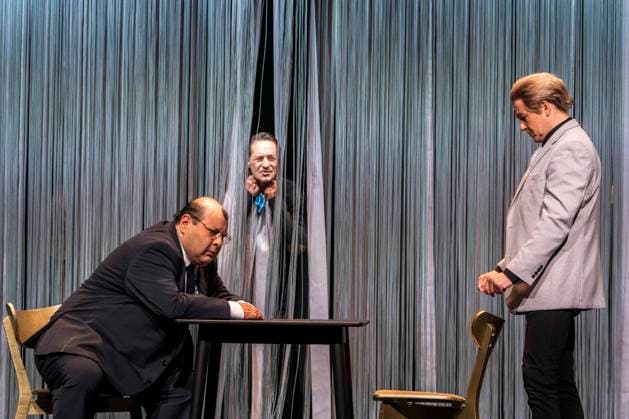 ABB SCHLOSSPARK Gregios Tsivanoglou Max Tidof Manolo Palma Actors on stage in makeup and costume during a scene rehearsal for the play *PUTSCH: A Guide to Destroying a Democracy* at the Schlosspark Theater on September 0, 2026, in Berlin Berlin, Germany