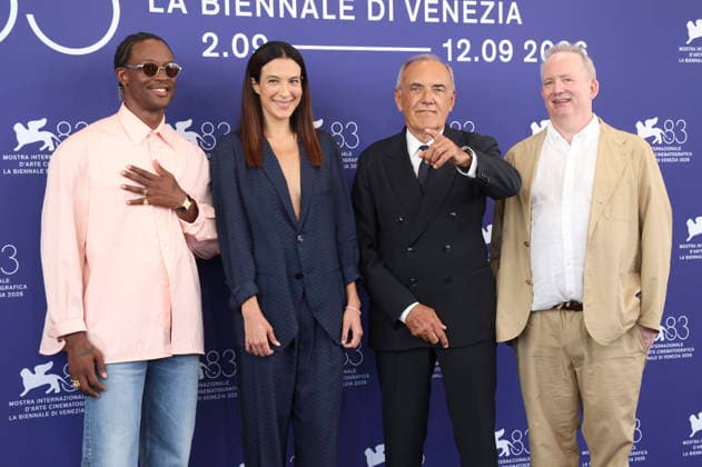 Akinola Davies Jr., Carolina Cavalli, Alberto Barbera, and Ted Hope at a photo call with the section juries at the 2026 Venice Biennale—the 83rd Venice International Film Festival—at the Palazzo del Casino in Venice, September 2, 2026 Foto:xA.xM.xTinghinox xFuturexImagex jurys_6910