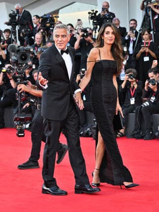 IPA88036542 - Venice, 83rd Venice International Film Festival 2026 - Night 1 - Opening Night Red Carpet. Pictured: George Clooney and Amal Clooney  Copyright: xSimonexComix xPoolxPhotoxEventsx08x 88036542