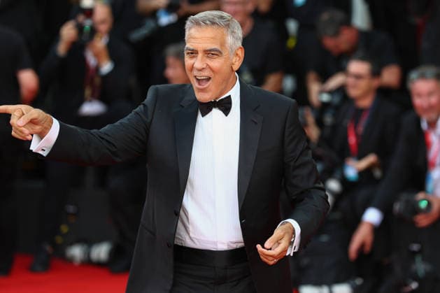 September 2, 2026, Venice Lido, Veneto, Italy: GEORGES CLOONEY has fun on the red carpet during the Opening Ceremony of the 83rd Venice Film Festival at Sala Grande in Venice Lido, Italy Venice Lido Italy  - ZUMAc179 20260902_zep_c179_199 Copyright: xMickaelxChavetx