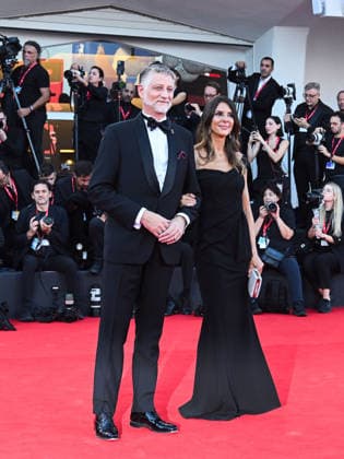 IPA88036670 - Venice, 83rd Venice International Film Festival 2026 - Night 1 - Opening Red Carpet - Pictured: Minister of Culture Alessandro Giuli with his wife Valeria Falcioni  Copyright: xManuelexMangiarottix xPoolxPhotoxEventsx08x 88036670