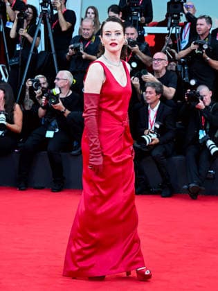 IPA88036750 - Venice, 83rd Venice International Film Festival 2026 - Night 1 - Opening Night Red Carpet - Pictured: CLAIRE FOY  Copyright: xManuelexMangiarottix xPoolxPhotoxEventsx08x 88036750