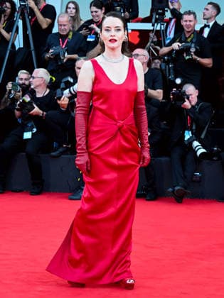 IPA88036754 - Venice, 83rd Venice International Film Festival 2026 - Night 1 - Opening Night Red Carpet - Pictured: CLAIRE FOY  Copyright: xManuelexMangiarottix xPoolxPhotoxEventsx08x 88036754