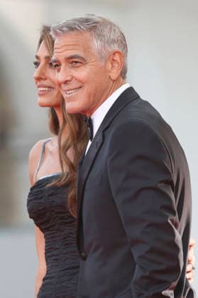 George Clooney with his wife, Amal Alamuddin Clooney, at the opening ceremony featuring the premiere of the film *Ink* at the 2023 Venice Biennale, the 83rd Venice International Film Festival, at the Palazzo del Cinema in Venice, September 2, 2026 Foto:xD.xBedrosianx xFuturexImagex opening_6811