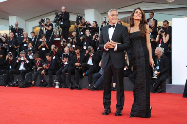 George Clooney with his wife, Amal Alamuddin Clooney, at the opening ceremony featuring the premiere of the film *Ink* at the 2023 Venice Biennale, the 83rd Venice International Film Festival, at the Palazzo del Cinema in Venice, September 2, 2026 Foto:xD.xBedrosianx xFuturexImagex opening_6823