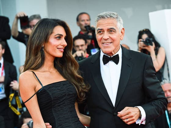 IPA88038079 - Venice, 83rd Venice International Film Festival 2026 - Night 1 - Opening Night Red Carpet - Pictured: GEORGE CLOONEY WITH HIS WIFE AMAL  Copyright: xManuelexMangiarottix xPoolxPhotoxEventsx08x 88038079