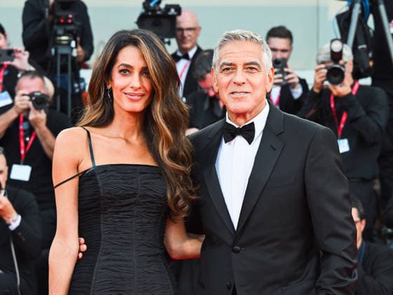 IPA88038071 - Venice, 83rd Venice International Film Festival 2026 - Night 1 - Opening Night Red Carpet - Pictured: GEORGE CLOONEY WITH HIS WIFE AMAL  Copyright: xManuelexMangiarottix xPoolxPhotoxEventsx08x 88038071