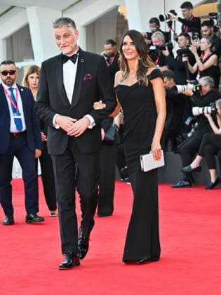 IPA88037926 - Venice, 83rd Venice International Film Festival 2026 - Night 1 - Opening Night Red Carpet. Pictured here is Minister of Culture Alessandro Giuli with his wife, Valeria Falcioni  Copyright: xSimonexComix xPoolxPhotoxEventsx08x 88037926