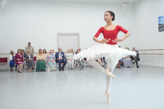 Royal visit to the Royal Academy of Dance Queen Camilla, Patron of the Royal Academy of Dance (RAD), watches Shani Moran-Simmonds perform a ballet coaching demonstration during a visit to their global headquarters in south-west London, to see the broad range of programmes the academy offers as part of its charitable work, including programmes supporting older dancers, people affected by cancer, and young people participating in a street dance lesson. Picture date: Wednesday September 2, 2026. PA Photo., Credit:Yui Mok PA ROTA - B68 Avalon UK, London  Copyright: xYuixMokx xPAxROTAx-xB68x xAvalonx 1130178439