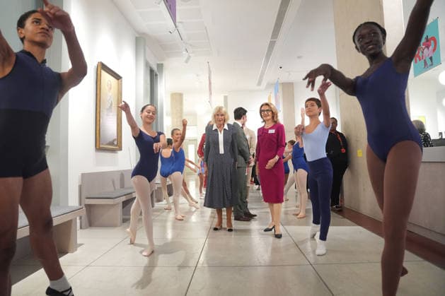 Royal visit to the Royal Academy of Dance Queen Camilla, Patron of the Royal Academy of Dance (RAD) (centre left) during a visit to their global headquarters in south-west London, to see the broad range of programmes the academy offers as part of its charitable work, including programmes supporting older dancers, people affected by cancer, and young people participating in a street dance lesson. Picture date: Wednesday September 2, 2026. PA Photo., Credit:Yui Mok PA ROTA - B68 Avalon UK, London  Copyright: xYuixMokx xPAxROTAx-xB68x xAvalonx 1130178677