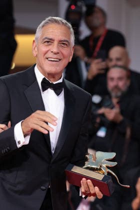 Opening Ceremony & Golden Lion For Lifetime Achievement Award To George Clooney George Clooney poses on the red carpet after receiving the Golden Lion for Lifetime Achievement Award during the Opening Ceremony the 83rd Venice International Film Festival at Sala Grande on September 02, 2026 in Venice, Italy.  Copyright: xKazukoxWakayamax