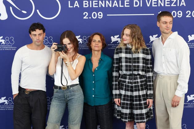 Venise 2026 Photocall The Girl With The Leica NB Aaron Altaras, Emilia Schüle, director Alina Marazzi, Luna Wedler , Lucas Englander attending the The Girl With The Leica Photocall as part of the 83th Venice International Film Festival at the Lido in Venice, Italy on September 02, 2025. Photo by Nasser Berzane ABACAPRESS.COM Venise  Copyright: xBerzanexNasser ABACAx
