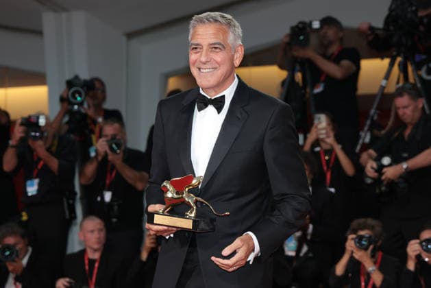 Opening Ceremony & Golden Lion For Lifetime Achievement Award To George Clooney George Clooney poses on the red carpet after receiving the Golden Lion for Lifetime Achievement Award during the Opening Ceremony the 83rd Venice International Film Festival at Sala Grande on September 02, 2026 in Venice, Italy.  Copyright: xKazukoxWakayamax