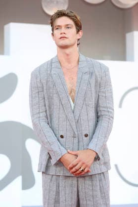 Damian Hardung at the opening ceremony featuring the premiere of the film *Ink* at the 2023 Venice Biennale—the 83rd Venice International Film Festival—at the Palazzo del Cinema in Venice, September 2, 2026 Foto:xD.xBedrosianx xFuturexImagex opening_6891