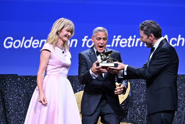 September 2, 2026, Venice, Rome, Italy: Laura Dern and Pietrangelo Buttafuoco present George Clooney with the Golden Lion for Lifetime Achievement during the opening ceremony of the 83rd Venice Film Festival. Venice, September 2, 2026 Venice Italy  - ZUMAa289 20260902_zia_a289_309 Copyright: xMariaxLauraxAntonellix xAgfx