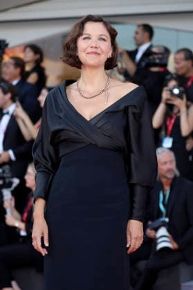 Maggie Gyllenhaal at the opening ceremony featuring the premiere of the film *Ink* at the 2023 Venice Biennale, the 83rd Venice International Film Festival, at the Palazzo del Cinema in Venice, September 2, 2026 Foto:xD.xBedrosianx xFuturexImagex opening_6934