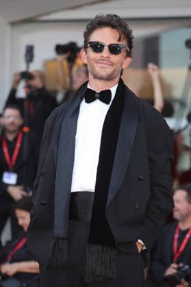 Jonathan Bailey at the opening ceremony featuring the premiere of the film *Ink* at the 2023 Venice Biennale—the 83rd Venice International Film Festival—at the Palazzo del Cinema in Venice, September 2, 2026 Foto:xD.xBedrosianx xFuturexImagex opening_6945