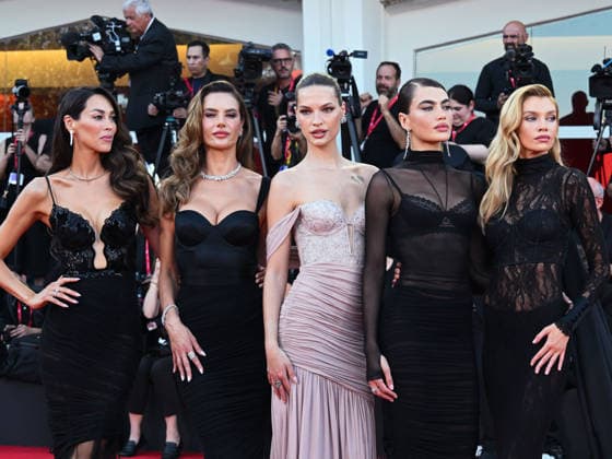 IPA88041174 - Venice, 83rd Venice International Film Festival 2026 - Night 1 - Opening Night Red Carpet - Pictured: Emi Renata Sakamoto, Alessandra Ambrosio, Faretta Radic, Alana Lucio, and Stella Maxwell  Copyright: xManuelexMangiarottix xPoolxPhotoxEventsx08x 88041174