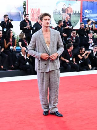IPA88041098 - Venice, 83rd Venice International Film Festival 2026 - Night 1 - Opening Night Red Carpet Pictured: Damian Hardung  Copyright: xAlbertoxTerenghi PoolxPhotoxEvenx xPoolxPhotoxEventsx08x 88041098