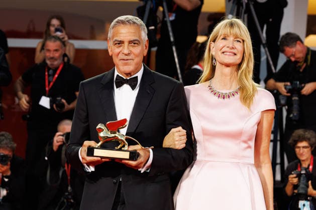 News - George Clooney Golden Lion For Lifetime Achievement - The 83rd Venice International Film Festival - red carpet VENICE, ITALY - SEPTEMBER 02: George Clooney (L) and Laura Dern attend the George Clooney Golden Lion For Lifetime Achievement red carpet during the 83rd Venice International Film Festival, at Sala Grande on September 02, 2026 in Venice, Italy. Photo: Cinzia Camela. Lido di Venezia Palazzo del Cinema Italy Copyright: xCinziaxCamelax xLiveMediax LPN_2635123