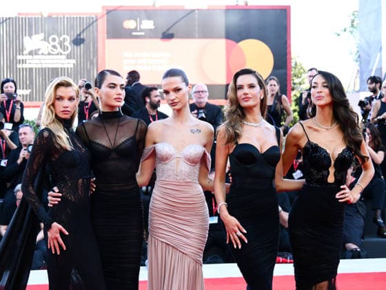 IPA88042489 - Venice, 83rd Venice International Film Festival 2026 - Night 1 - Opening Night Red Carpet Pictured: Stella Maxwell, Alana Lucio, Faretta Radic, Alessandra Ambrosio, and Emi Renata Sakamoto  Copyright: xAlbertoxTerenghi PoolxPhotoxEvenx xPoolxPhotoxEventsx08x 88042489