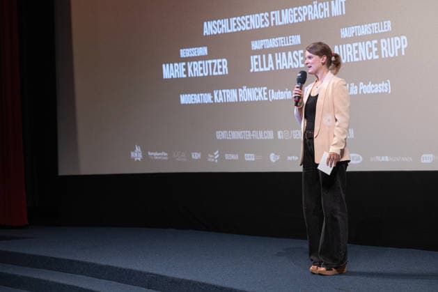 GENTLE MONSTER Premiere: On-Stage Presentation with Q&A Featuring Marie Kreutzer, Jella Haase, Laurence Rupp, and Host Katrin Rönicke. GENTLE MONSTER Premiere at the Delphi Filmpalast Cinema in Berlin Copyright: xEventpressx