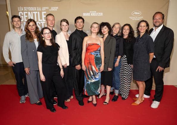 Premiere of GENTLE MONSTER Marie Kreutzer, Jella Haase, Laurence Rupp, Alexander Glehr, Johanna Scherz, Janine Jackowski, Alex Roehl, MBB, Jan Rost, Delphi Alamode, Anton Rubtsov, Judith Kaufmann, Ulrike Kofler, Myrna Wolff, Katrin Rönicke. Hosted by the premiere of GENTLE MONSTER at the Delphi Filmpalast in Berlin Copyright: xEventpressx