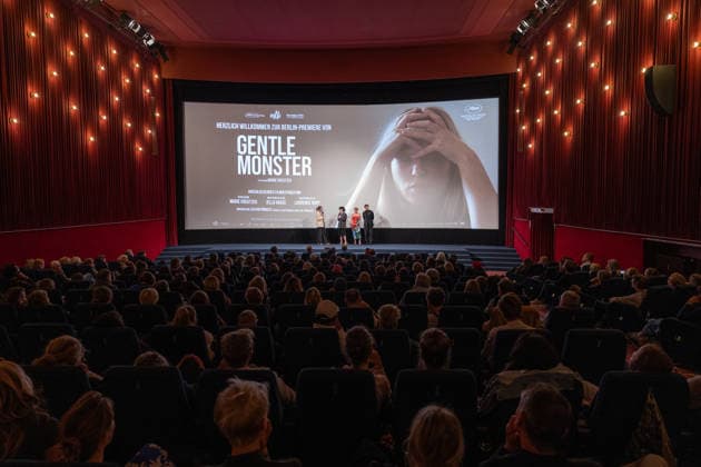 GENTLE MONSTER Premiere: On-Stage Presentation with Q&A Featuring Marie Kreutzer, Jella Haase, Laurence Rupp, and Host Katrin Rönicke. GENTLE MONSTER Premiere at the Delphi Filmpalast Cinema in Berlin Copyright: xEventpressx