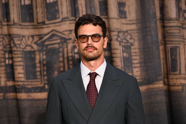 Celebrities attend the premiere for season two of The Gentlemen at the Guildhall Art Gallery in central London Featuring: Theo James Where: London, United Kingdom When: 02 Sep 2026 Credit: Cover Images EDITORIAL USE ONLY. NOT FOR USE BY NEWSPAPERS BASED IN THE UK. Copyright: xx coverimg55968618