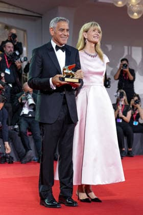 George Clooney and Laura Dern attending the Golden Lion for Lifetime Achievement Award photocall during the 83rd Venice International Film Festival at the Sala Grande on September 2, 2026, in Venice, Italy. Lucia Sabatelli, Venice, Italy  Copyright: xLuciaxSabatellix xBestimagexLuciaxSabatellix xBestimagex