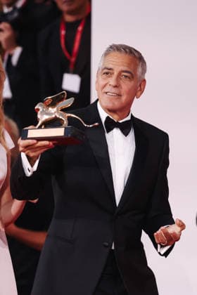 IPA88047854 - Venice, 83rd Venice International Film Festival The red carpet at the opening ceremony and the presentation of the Golden Lion for Lifetime Achievement during the 83rd Venice International Film Festival at the Palazzo del Cinema. Pictured: George Clooney  Copyright: xAlessandroxBremecx xx 88047854