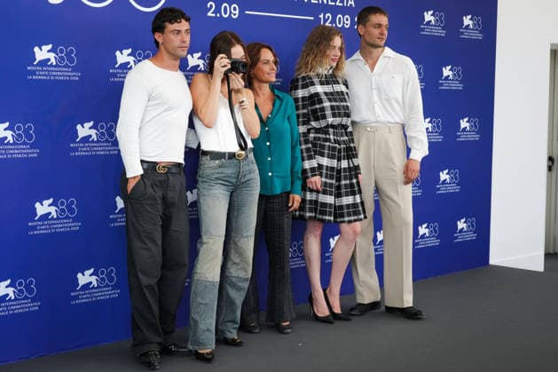 Aaron Altaras, Emilia Schule, director Alina Marazzi, Luna Wedler, and Lucas Englander attending the La Ragazza Con La Leica ( The Girl With The Leica ) photocall during the 83rd Venice International Film Festival on September 2, 2026, in Venice, Italy. Lucia Sabatelli, Venice, Italy  Copyright: xLuciaxSabatellix xBestimagexLuciaxSabatellix xBestimagex