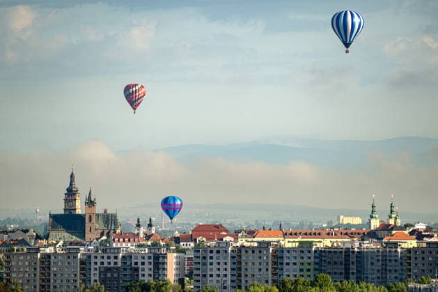 News Bilder des Tages Hot-air balloons at the Balloon Sky 2026 event, on September 3, 2026, Hradec Kralove, Czech Republic. (CTKxPhoto DavidxTanecek) CTKPhotoP2026090302562  CTKPhotoP2026090302562