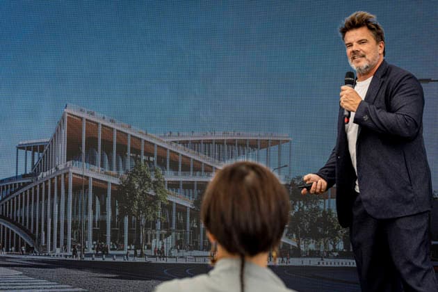 Danish architect and the Danish architectural BIG studio founder Bjarke Ingels presented the current status of the project s architectural design and samples of key materials for the Vltava Philharmonic building in Prague, at a press conference in Mnichovo Hradiste, Czech Republic, September 3rd, 2026. (CTKxPhoto RadekxPetrasek) CTKPhotoP2026090303656  CTKPhotoP2026090303656