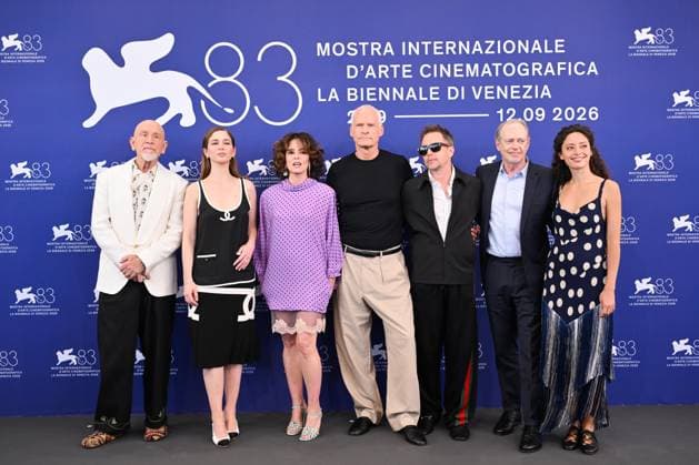 September 3, 2026, Venice, Rome, Italy: John Malkovich, Mariana Di Girolamo, Parker Posey, Director Martin McDonagh, Sam Rockwell, Steve Buscemi, and Ailâoe¡n Salas during the photocall for the film Wild Horse Nine, 83rd Venice International Film Festival, Venice, 03 09 2026 Venice Italy - ZUMAa289 20260903_zia_a289_005 Copyright: xMariaxLauraxAntonellix xAgfx