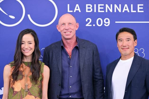 September 3, 2026, Venice, Rome, Italy: Director Elizabeth Chai Vasarhelyi, Jimmy Chin, and Jim Morrison during the photocall for the film Everest: The Other Side, 83rd Venice International Film Festival, Venice, September 3, 2026 Venice Italy - ZUMAa289 20260903_zia_a289_075 Copyright: xMariaxLauraxAntonellix xAgfx